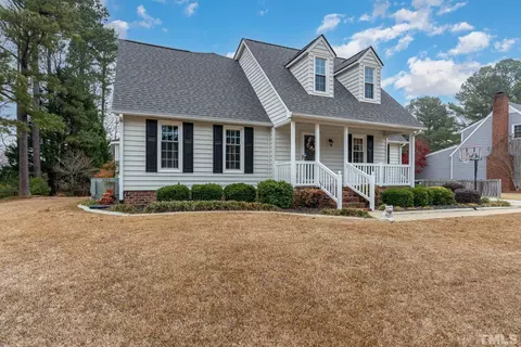 18 Eden Dr, Smithfield, NC 27577 photo 2