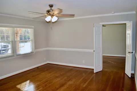 1005 N Johnson Dr, Benson, NC 27504 photo 6