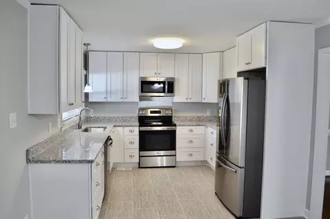 1005 N Johnson Dr, Benson, NC 27504 photo 7