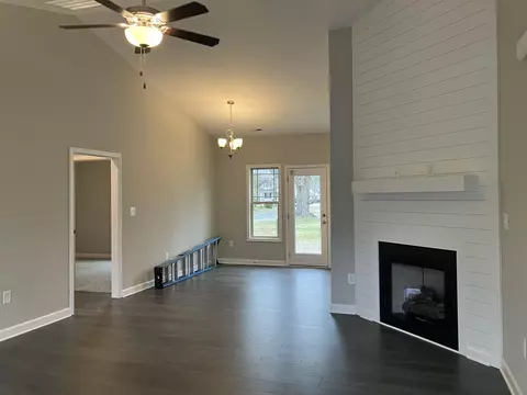209 E Third St, Kenly, NC 27542 photo 5