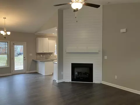 209 E Third St, Kenly, NC 27542 photo 7