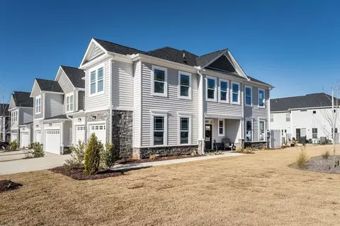 104 Roebuck Ln, Garner, NC 27529 photo 2