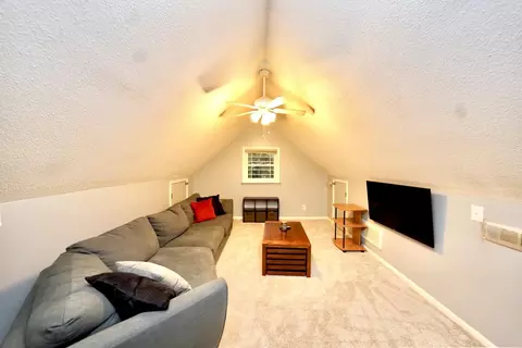 10 E Gleewood Pl, Durham, NC 27713 photo 14