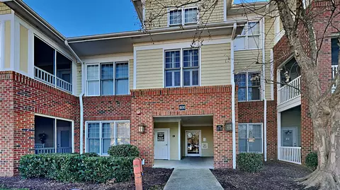 423 Waterford Lake Dr #423, Cary, NC 27519