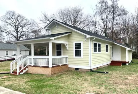 867 Estes St, Durham, NC 27701 photo 3