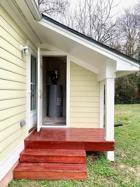 867 Estes St, Durham, NC 27701 photo 18