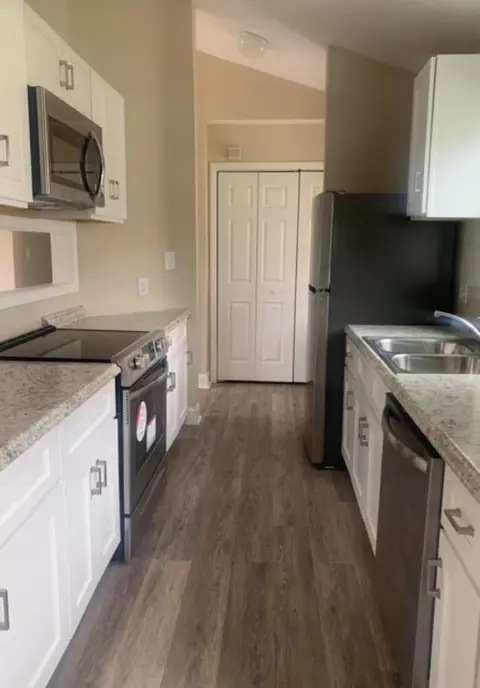 867 Estes St, Durham, NC 27701 photo 9