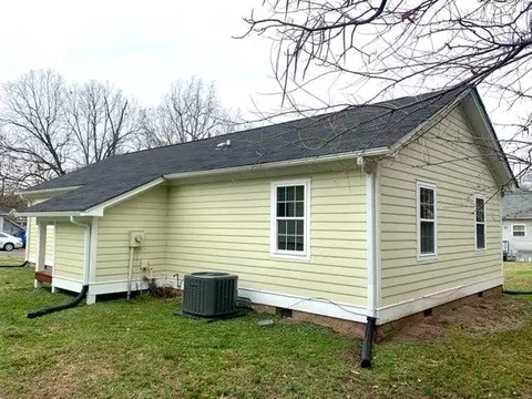 867 Estes St, Durham, NC 27701 photo 5