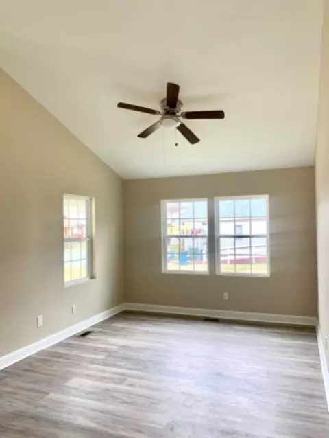 867 Estes St, Durham, NC 27701 photo 11
