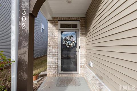 302 Bedivere Ln, Durham, NC 27703 photo 2