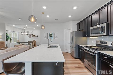 302 Bedivere Ln, Durham, NC 27703 photo 15