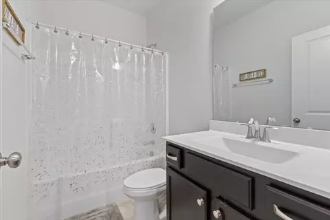 302 Bedivere Ln, Durham, NC 27703 photo 32