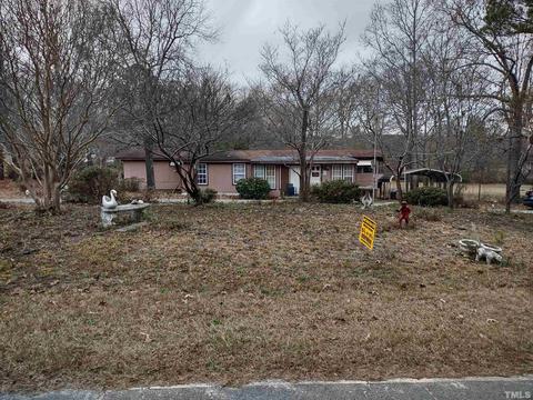 340 Memory Ln, Benson, NC 27504 photo 1