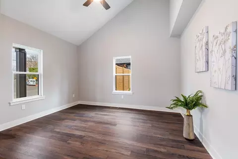 1112 Juniper St, Durham, NC 27701 photo 14