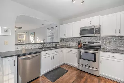 3102 Skybrook Ln, Durham, NC 27703 photo 4
