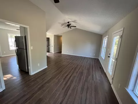69 Gray Ghost St, Benson, NC 27504 photo 3
