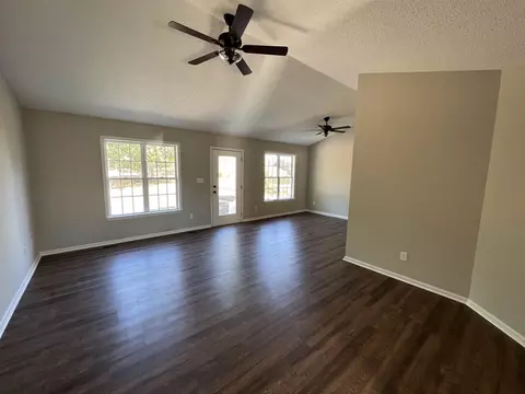 69 Gray Ghost St, Benson, NC 27504 photo 2