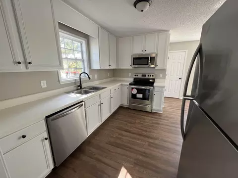 69 Gray Ghost St, Benson, NC 27504 photo 4