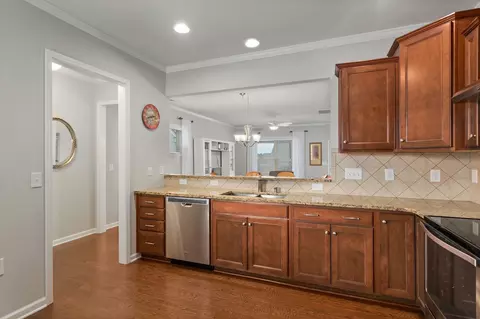 531 Turnstone Dr, Durham, NC 27703 photo 5