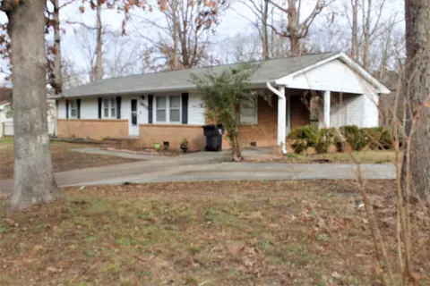 2922 Darrow Rd, Durham, NC 27704 photo 1