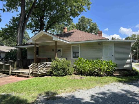 211 N Third St, Smithfield, NC 27577 photo 4
