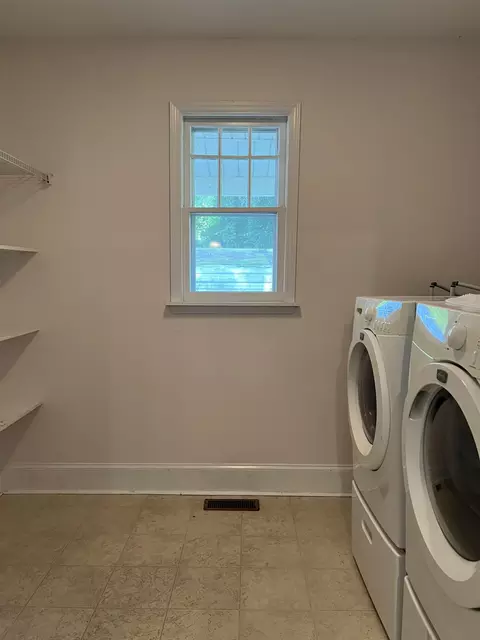 211 N Third St, Smithfield, NC 27577 photo 12