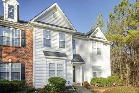 11 Moorefield Ct, Durham, NC 27705 photo 2