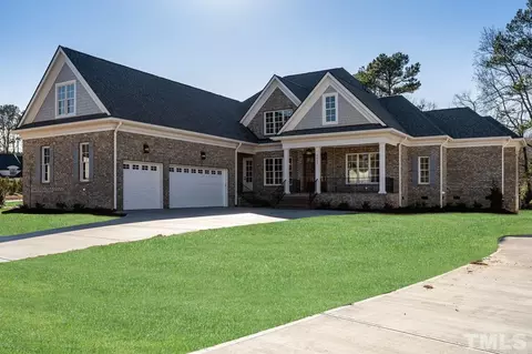 2227 Winston Cir, Apex, NC 27502