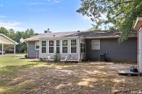 3907 Townsend St, Durham, NC 27704 photo 2