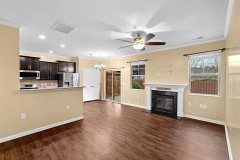 215 Peninsula Ct, Durham, NC 27703 photo 7