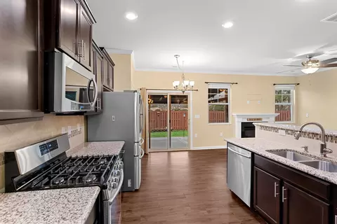 215 Peninsula Ct, Durham, NC 27703 photo 11