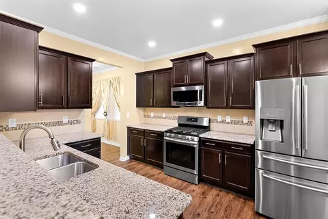 215 Peninsula Ct, Durham, NC 27703 photo 9