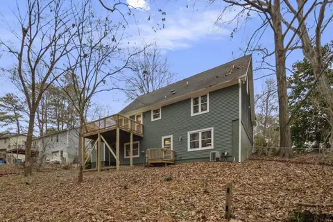 202 Winding Brook Dr, Garner, NC 27529 photo 2