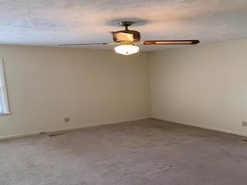 606 Davis Ave, Dunn, NC 28334 photo 9