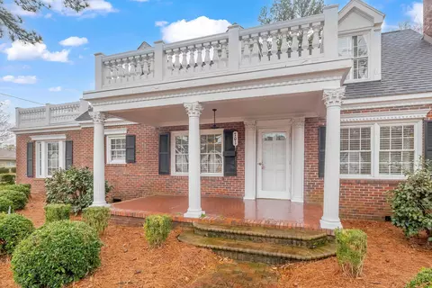 701 W Main St, Benson, NC 27504 photo 6