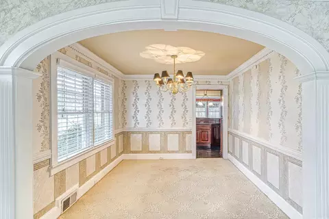 701 W Main St, Benson, NC 27504 photo 9