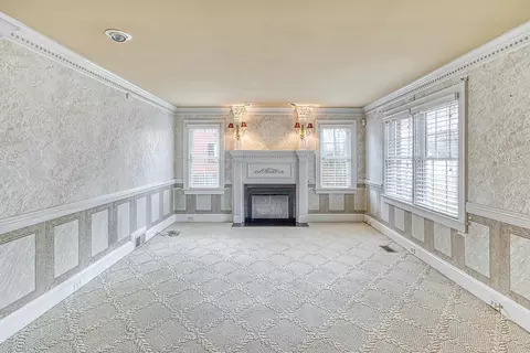 701 W Main St, Benson, NC 27504 photo 8