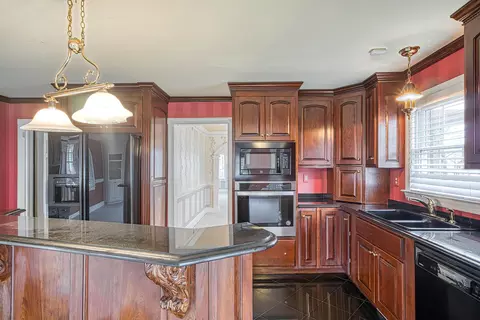 701 W Main St, Benson, NC 27504 photo 16