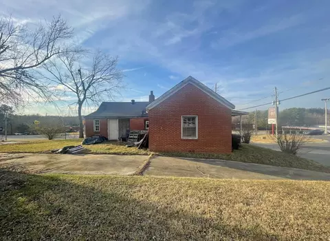109 Walker St, Roxboro, NC 27573 photo 2