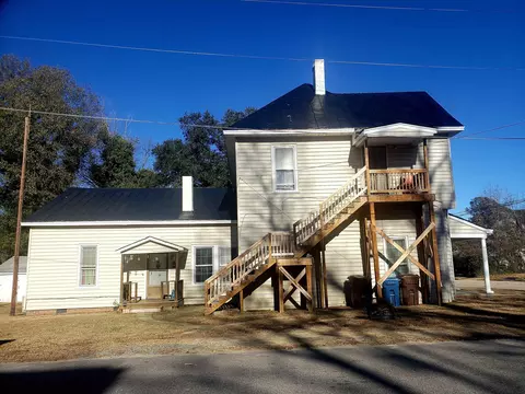 311 E Bay St, Dunn, NC 28334 photo 3