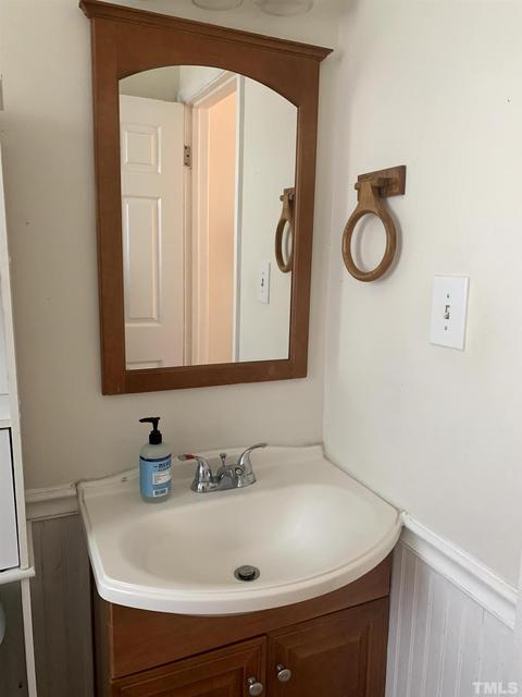 903 Iredell St, Durham, NC 27705 photo 4