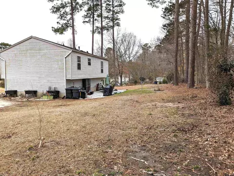 805 Whitby Ct, Durham, NC 27703 photo 4