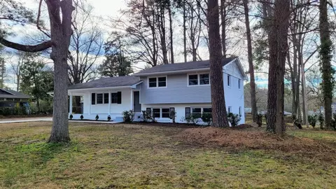 604 Dupont Dr, Durham, NC 27705 photo 2