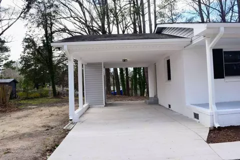 604 Dupont Dr, Durham, NC 27705 photo 4
