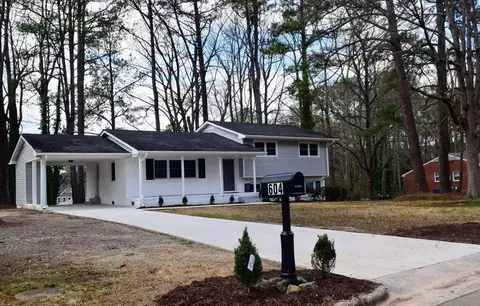 604 Dupont Dr, Durham, NC 27705 photo 1