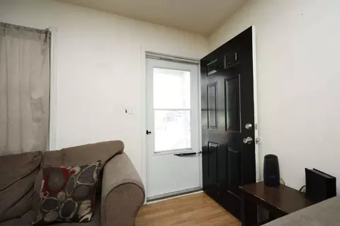 110 E Jones Ave, Selma, NC 27576 photo 3