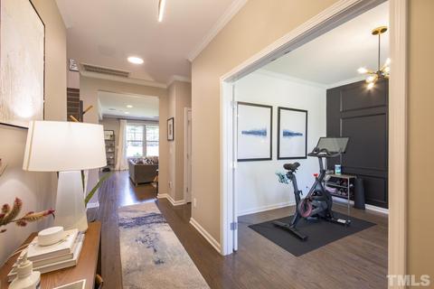 1016 Laredo Ln, Durham, NC 27703 photo 2