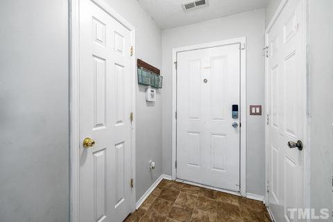 3511 Skybrook Ln, Durham, NC 27703 photo 3