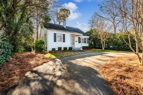 622 E Whitaker Mill Rd, Raleigh, NC 27608 photo 1