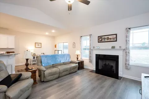 32 S Rabbit Run Dr, Smithfield, NC 27577 photo 4